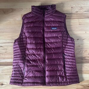 Patagonia Down Sweater Vest Women’s XL Maroon
